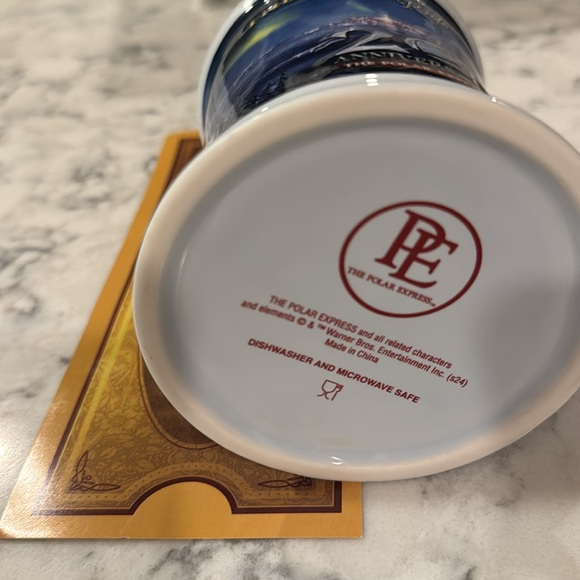 Polar Express VIP mug and golden ticket brand new - Picture 7 of 7
